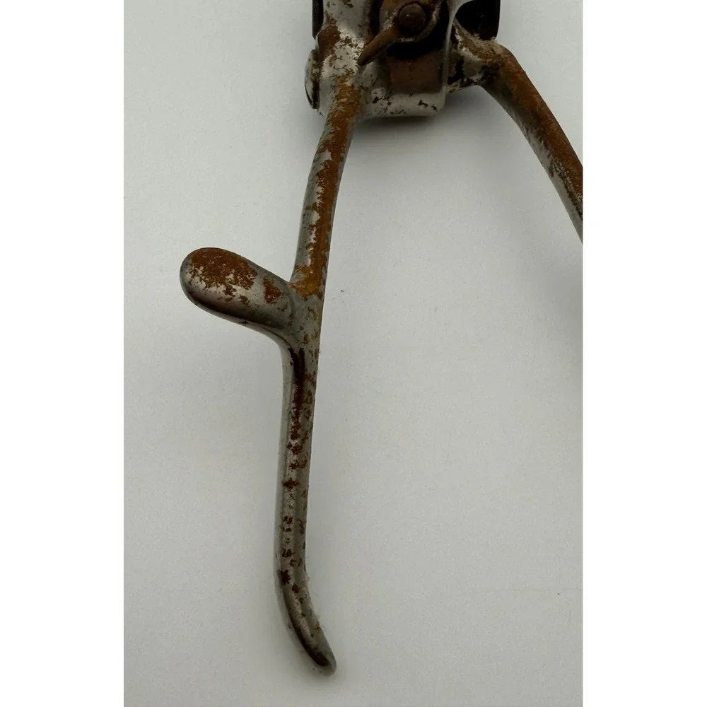 Vintage X-CEL Manual Hand Hair Clippers Barber Shop Tool Rustic Antique Decor
